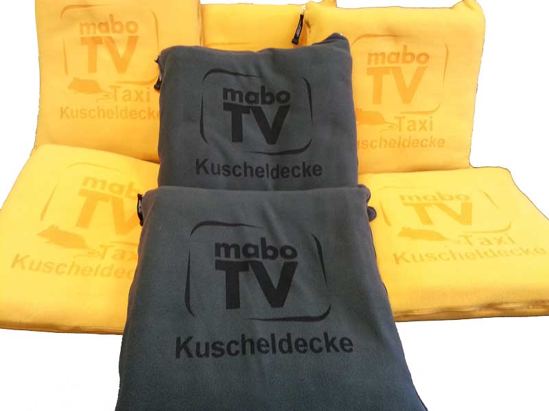 Flauschige Fleecedecke mit Laser-Branding JN900