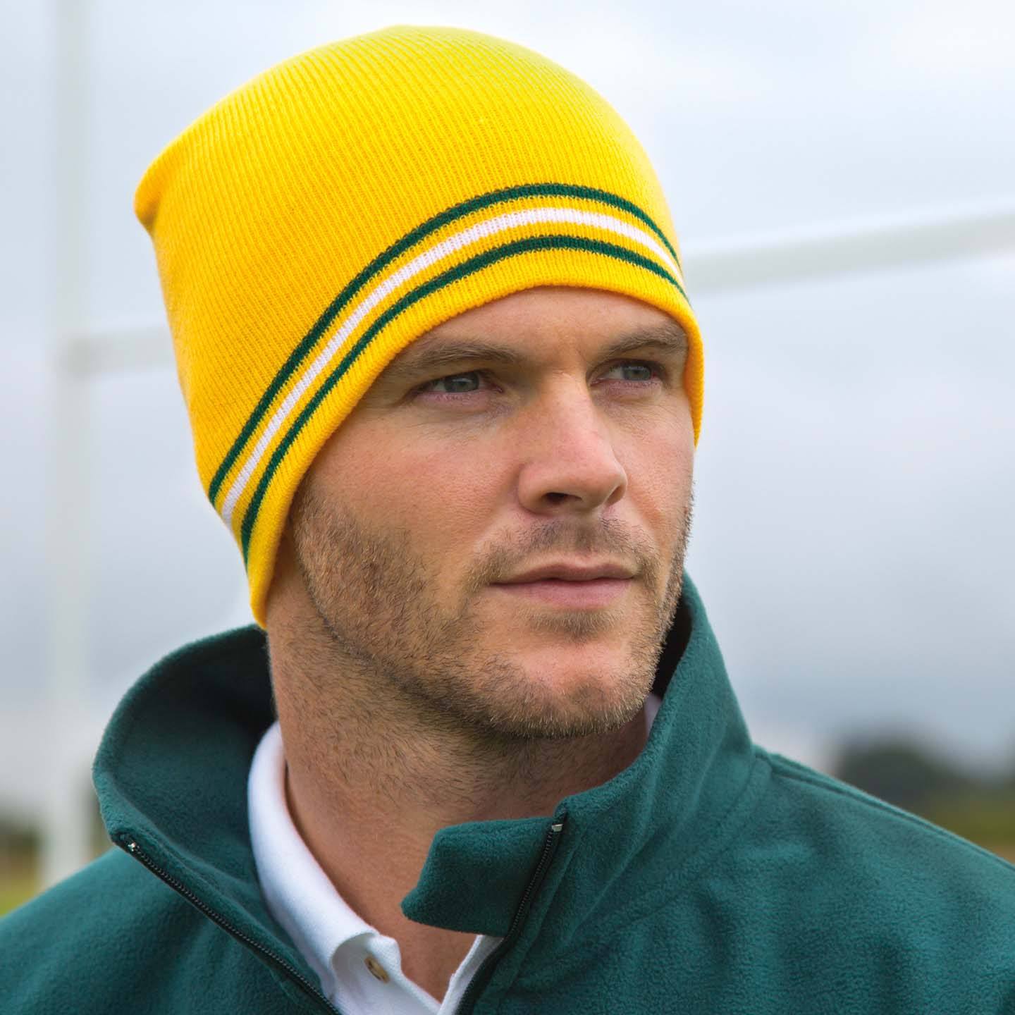 National Beanie mit Textstickerei Result RC368