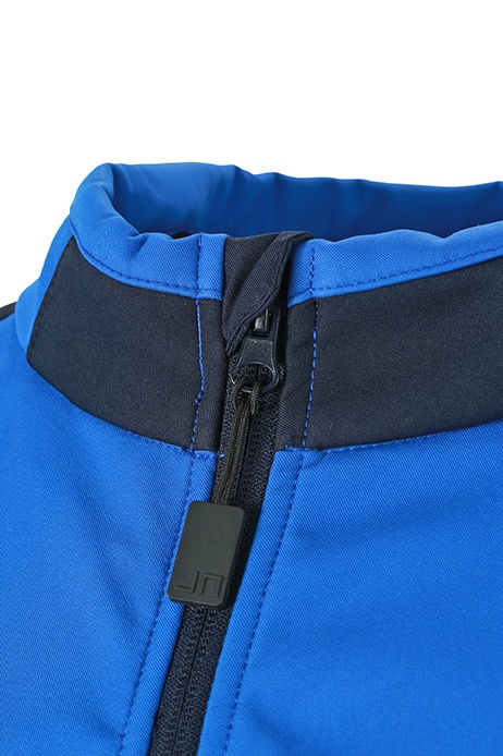 Workwear Softshell Jacket JN844 mit individuellem Druck