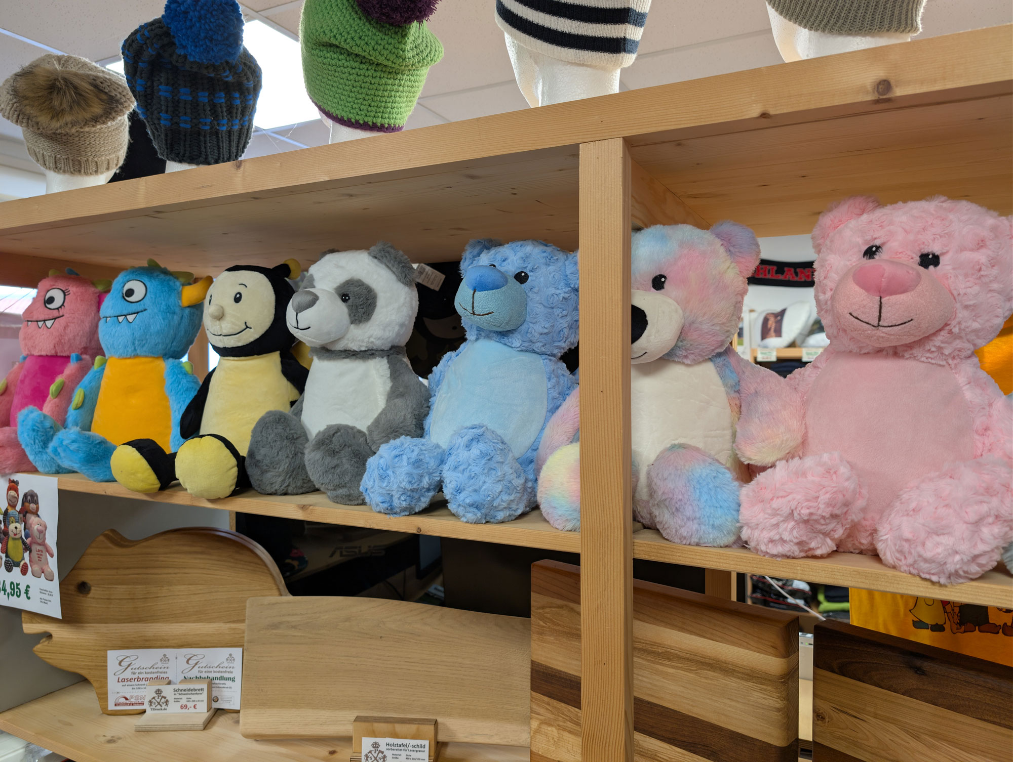 Kuscheltier Teddy Tie Dye individuell mit Namen bestickt, Geschenke für Geburt Taufe Geburtstag