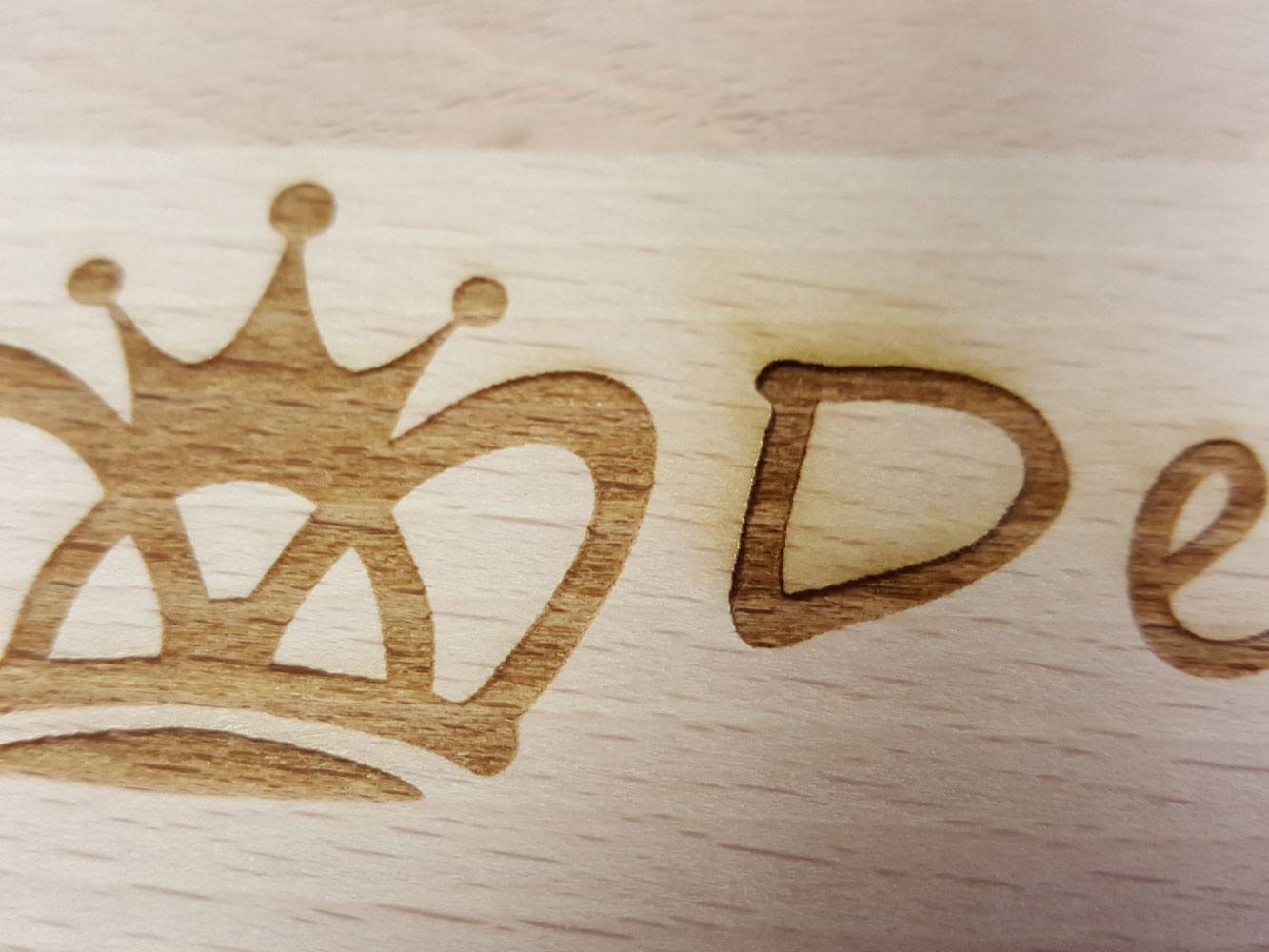 Frühstücks-Brettchen 240 x 180 mm mit Lasergravur