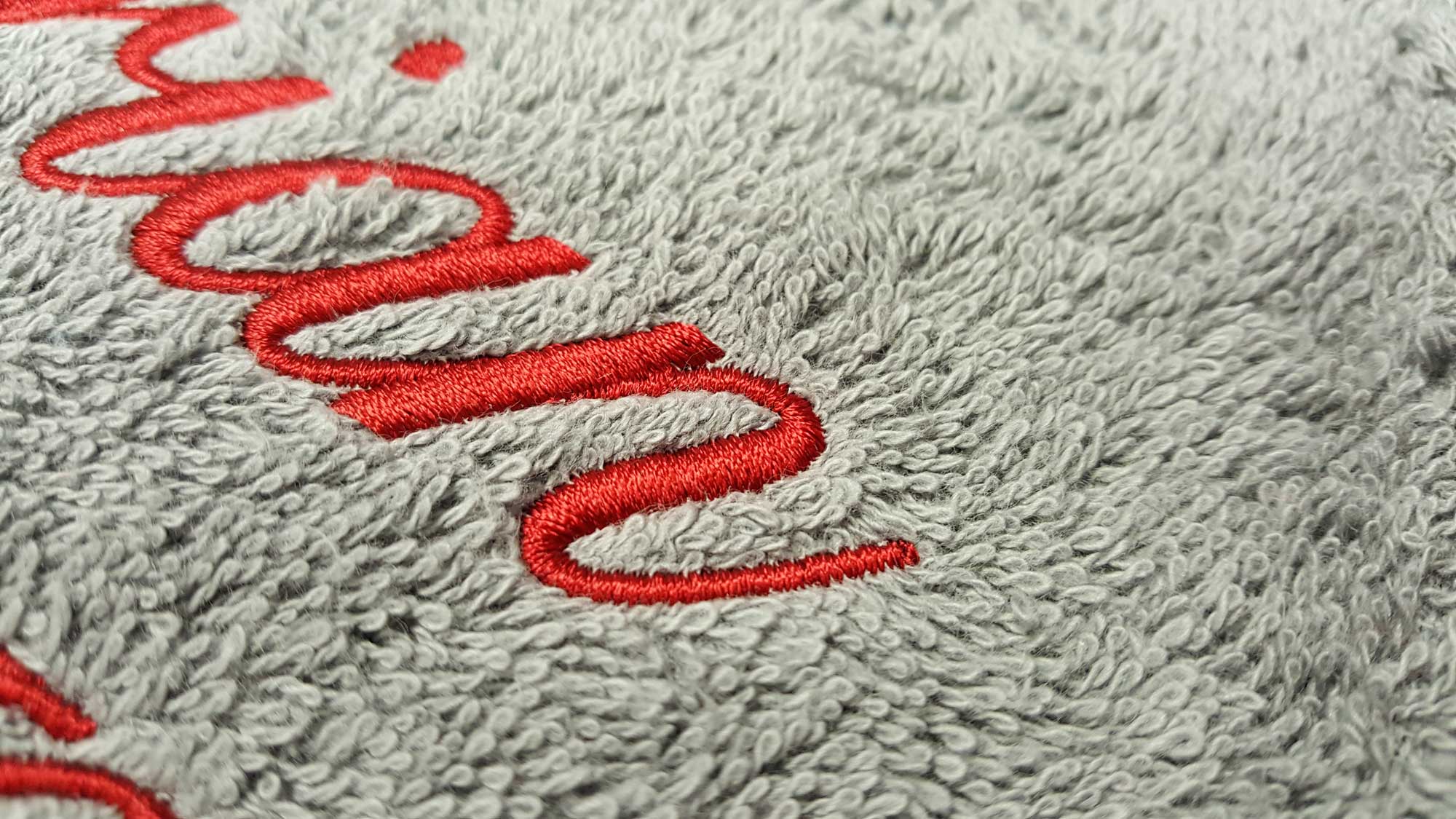 A&R Beach Towel Badetuch mit Text-Stickerei AR037
