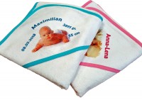 Baby-Kapuzentuch mit Fotodruck von A&R Baby-Kapuzentuch mit Fotodruck von A&R