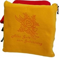 Flauschige Fleecedecke mit Laser-Branding JN900 Flauschige Fleecedecke mit Laser-Branding JN900