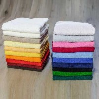 BearDream Classic Handtuch mit Text-Stickerei BearDream Classic Handtuch mit Text-Stickerei