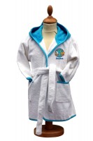 A&R Kids-Bademantel mit Name und Sternzeichen bestickt A&R Kids-Bademantel mit Name und Sternzeichen bestickt